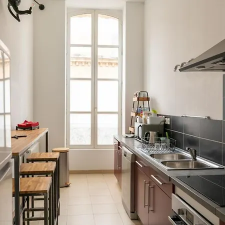 Apartment Contemporary Furnished Duplex With 3 Bedrooms Near All Amenities Bordeaux
